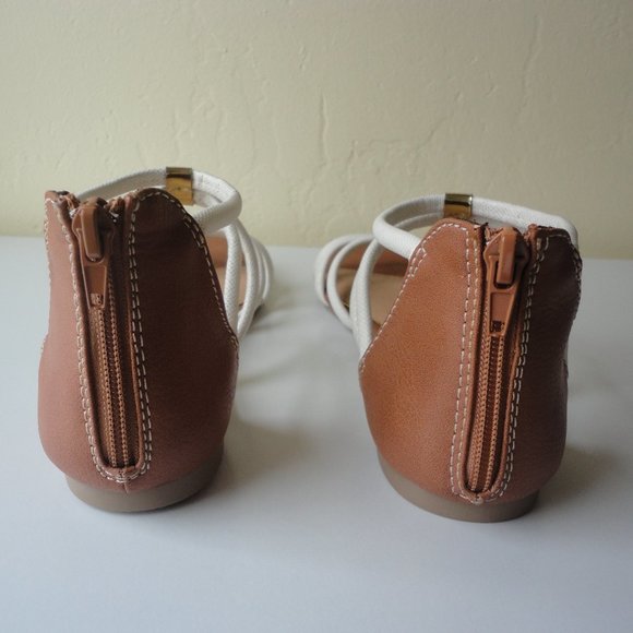 Gladiator Sandals Montego Bay Club, NEW! - Size 7M, White & Tan - Picture 6 of 12